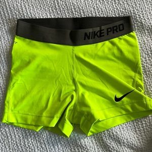 Nike pro